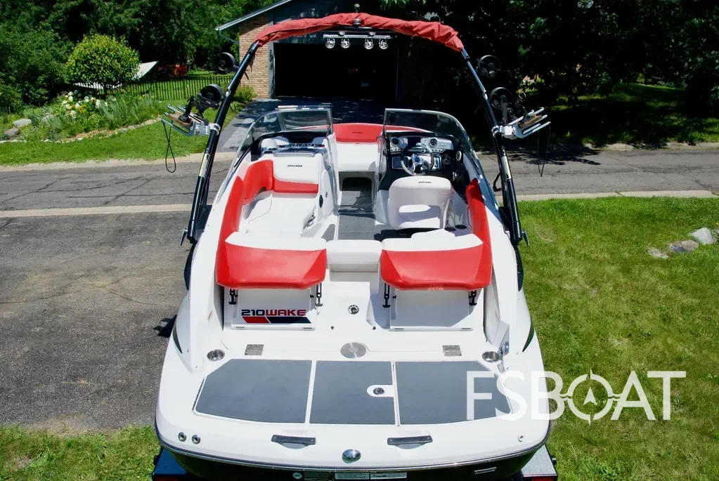2012 Sea-Doo Sport Boats 210 Wake - Media 22