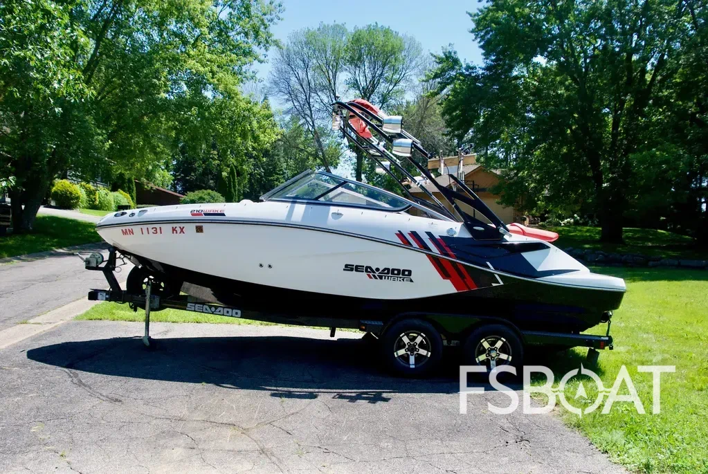 2012 Sea-Doo Sport Boats 210 Wake - Media 12