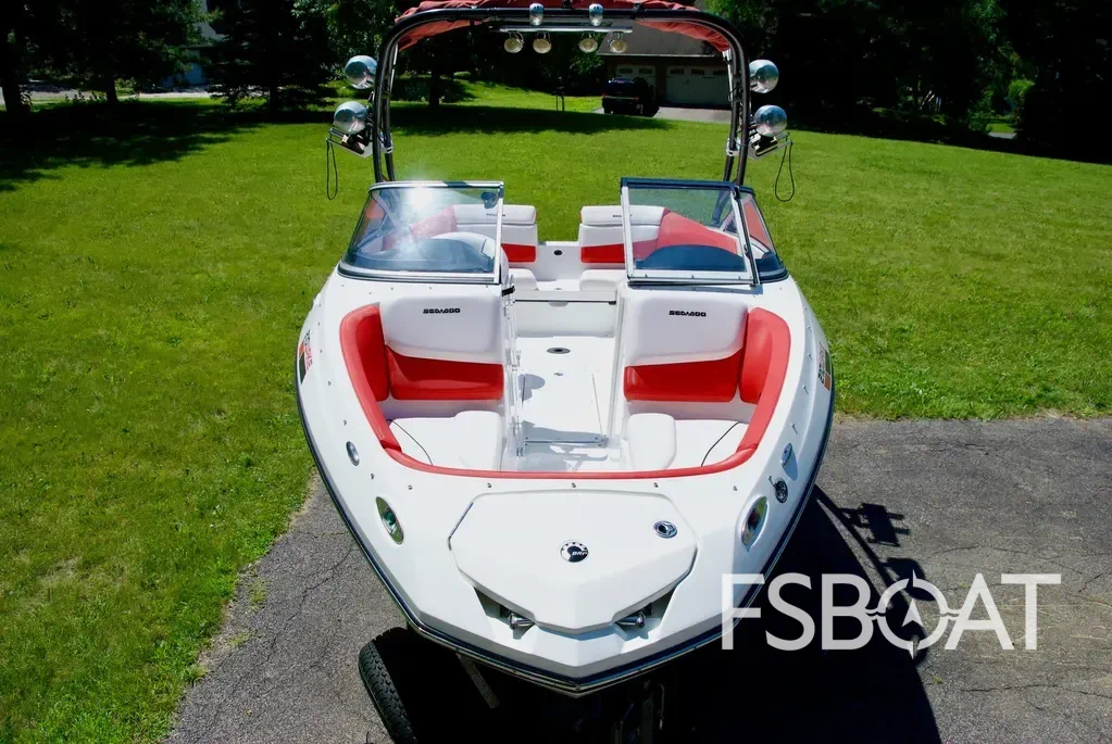 2012 Sea-Doo Sport Boats 210 Wake - Media 18