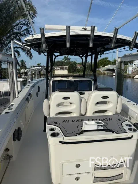 2015 Hydra-Sports 3400 CC - Media 2