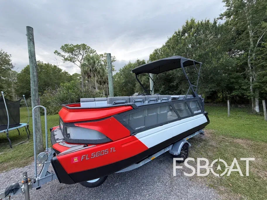 2023 Sea-Doo Switch Cruise 21 - Media 4