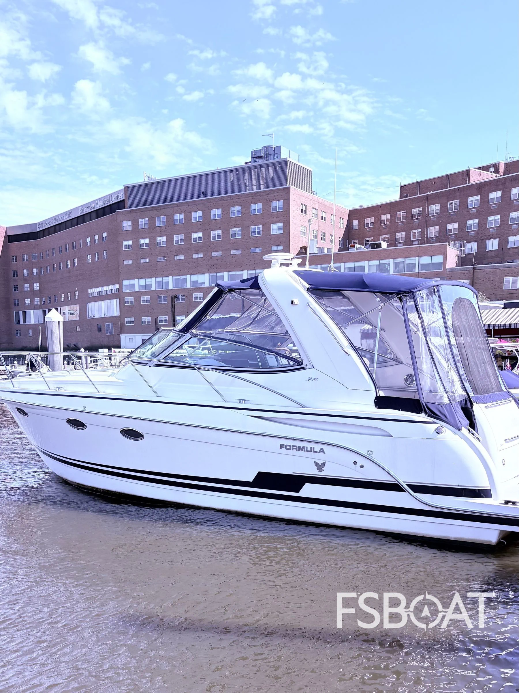 2016 Formula 31 Performance Cruiser - Media 3