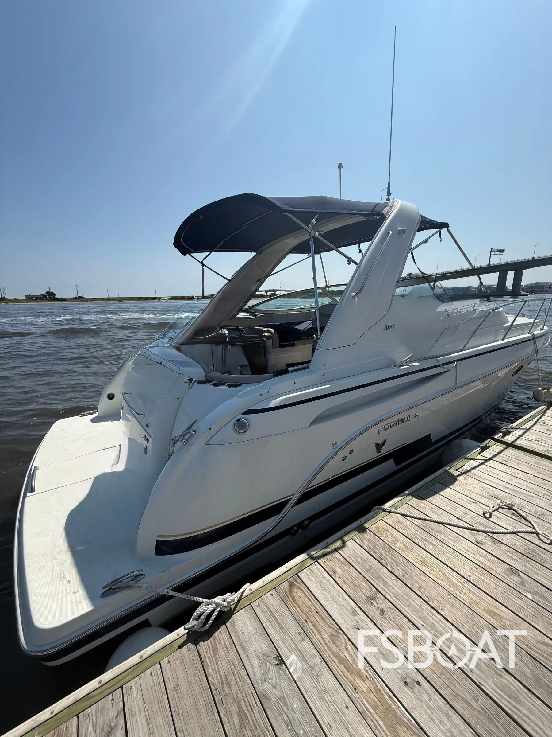 2016 Formula 31 Performance Cruiser - Media 9