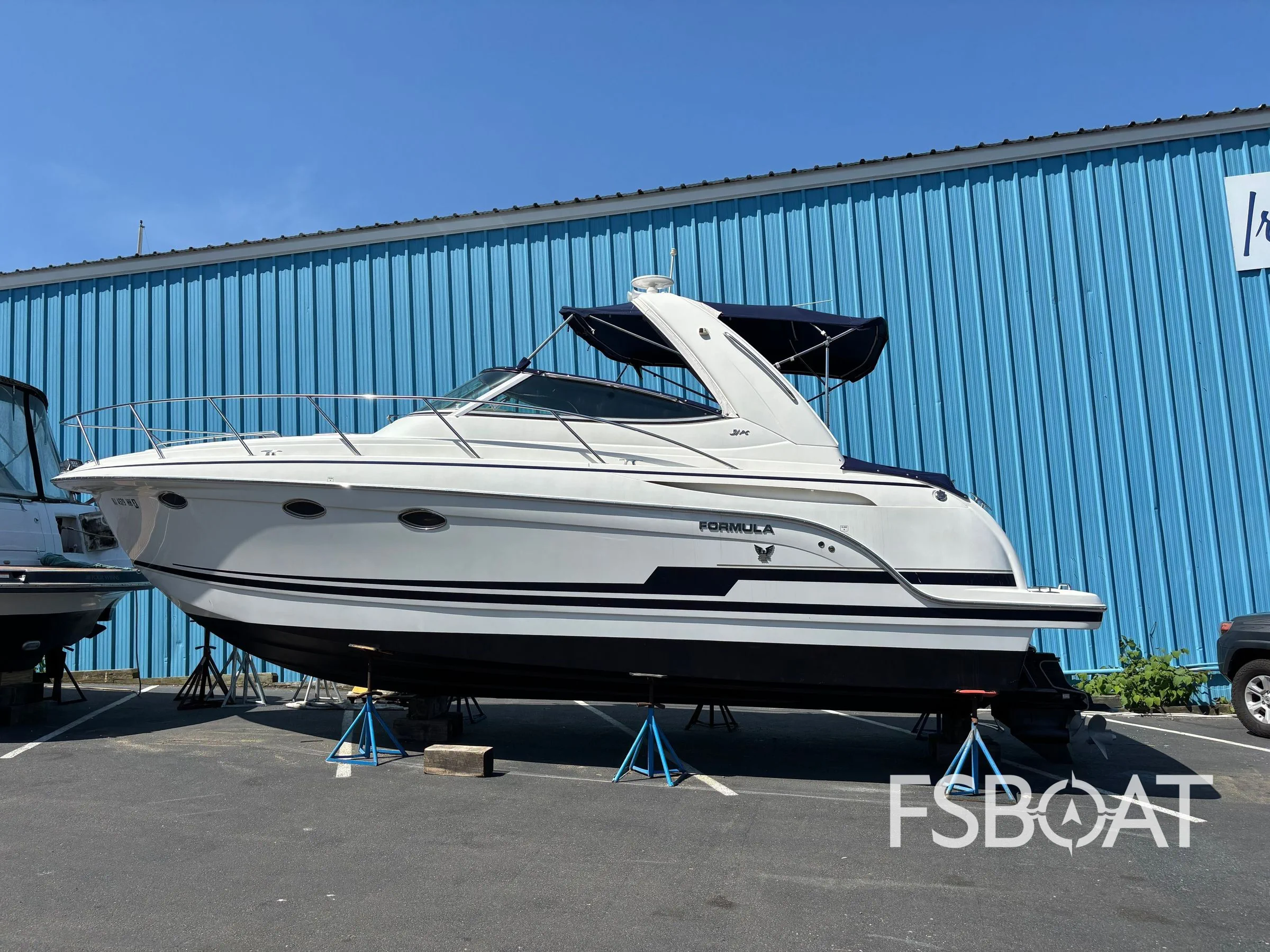 2016 Formula 31 Performance Cruiser - Media 7