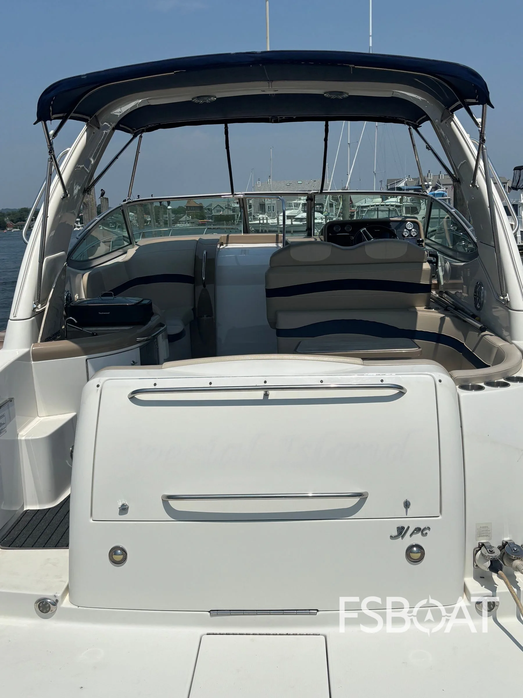 2016 Formula 31 Performance Cruiser - Media 19