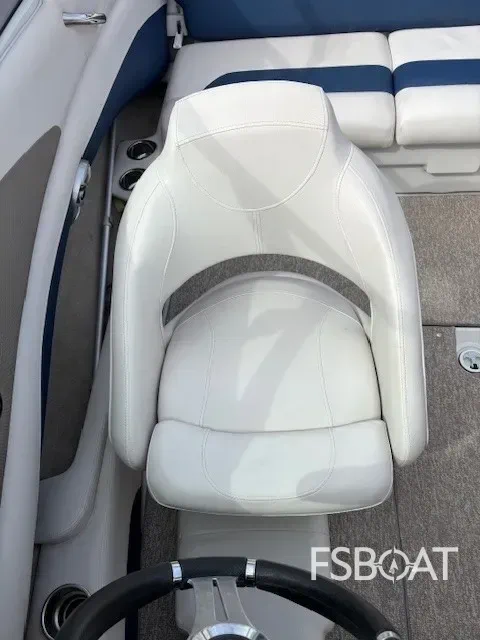2015 Crownline 215 SS - Media 6