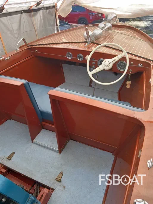 1948 Chris-Craft Sportsman - Media 12