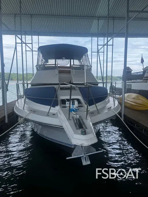 1991 Carver 380
