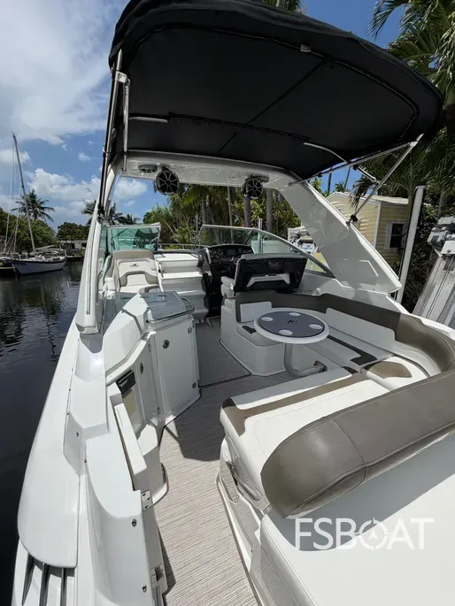 2017 Monterey 295 Sport Yacht - Media 24