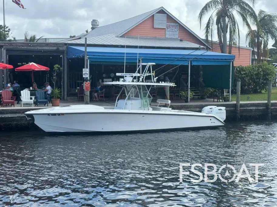 2004 Venture 34 Cuddy - Media 22