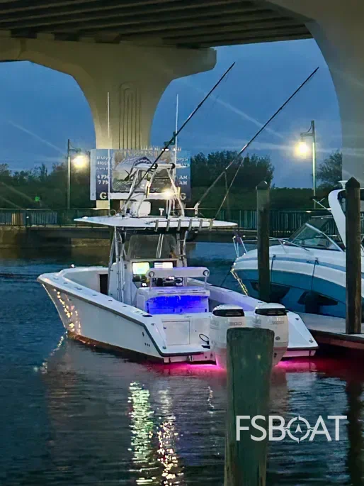 2004 Venture 34 Cuddy - Media 4