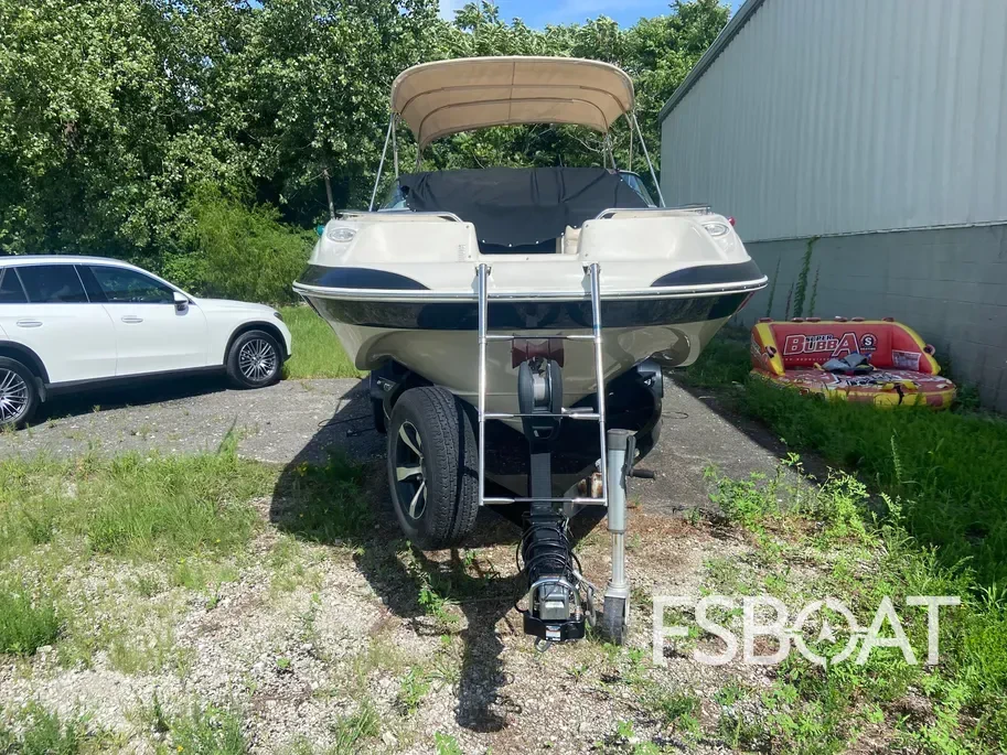 2005 NauticStar 230 - Media 2