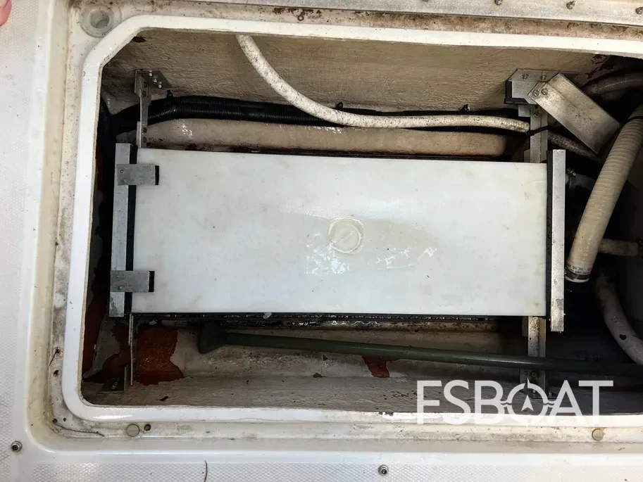 2001 Sea Ray 240 Sundeck - Media 12