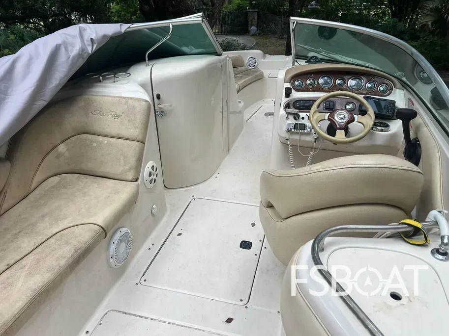 2001 Sea Ray 240 Sundeck - Media 13