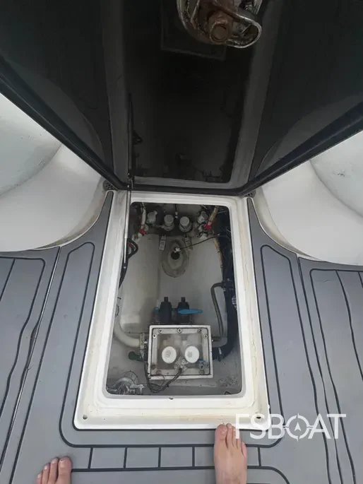 2010 SeaHunter 40 - Media 17