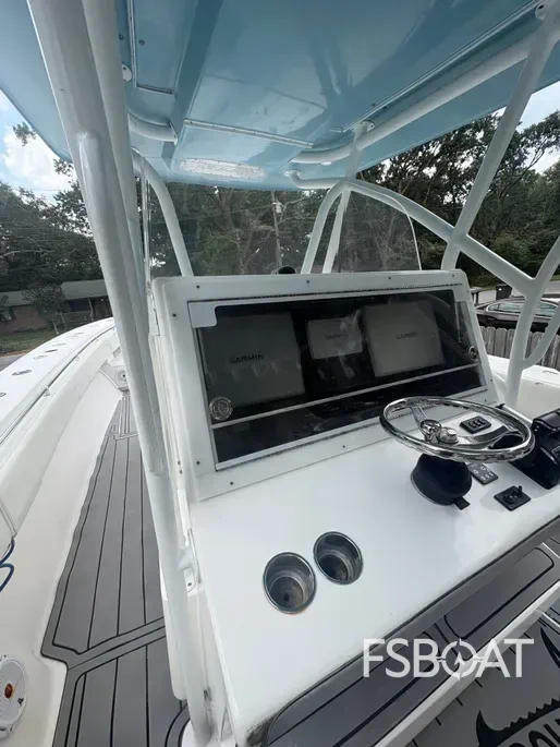 2010 SeaHunter 40 - Media 19