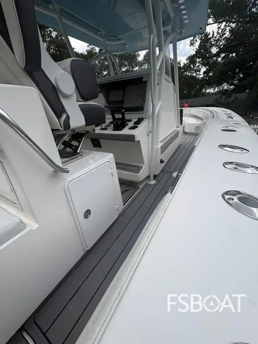 2010 SeaHunter 40 - Media 15