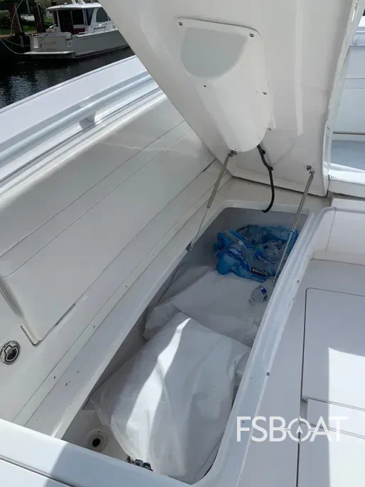 2014 Intrepid 375 Center Console - Media 7
