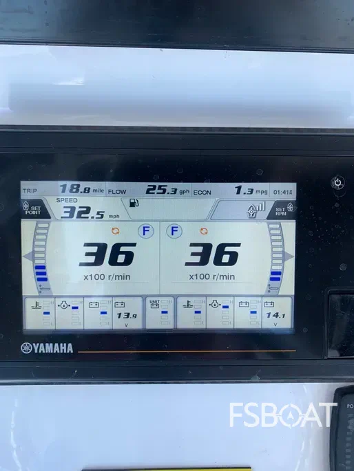 2014 Intrepid 375 Center Console - Media 12