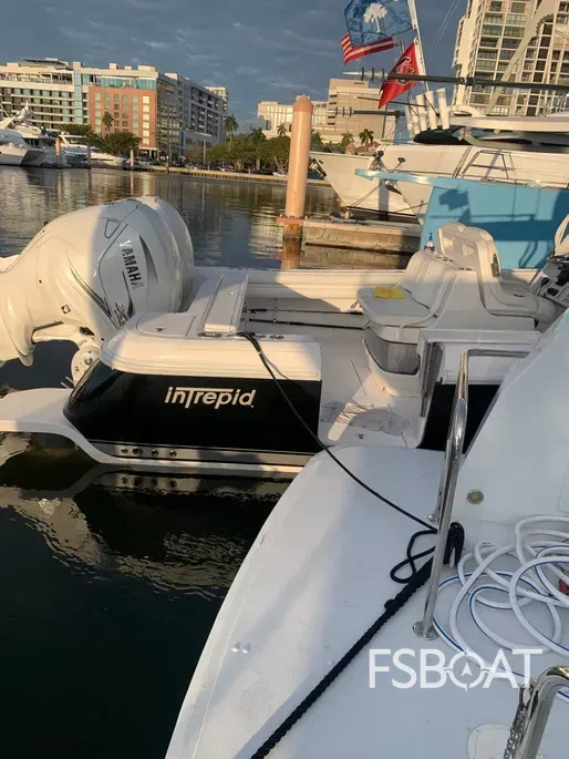 2014 Intrepid 375 Center Console - Media 11