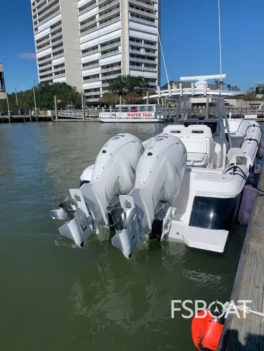 2014 Intrepid 375 Center Console - Media 9