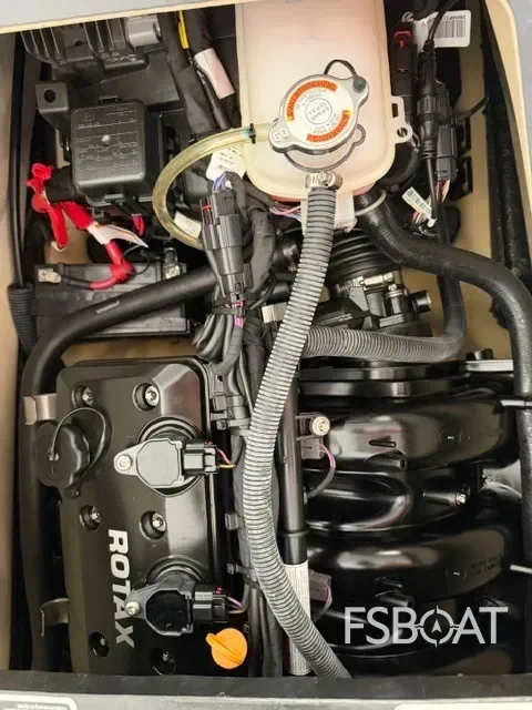 2023 Sea-Doo Explorer Pro 170 - Media 10