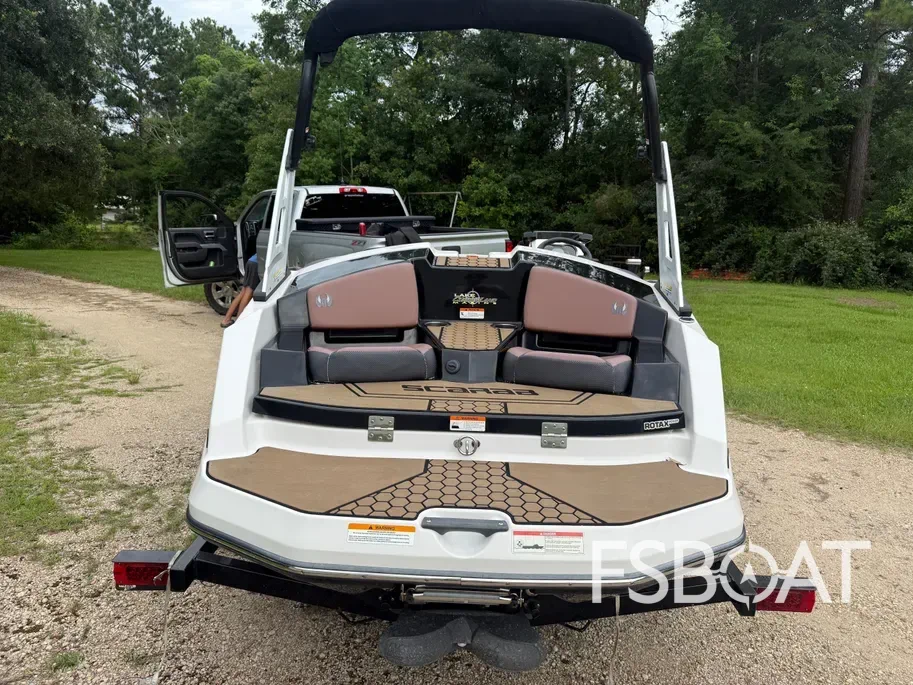 2018 Scarab 165 H.O. - Media 4