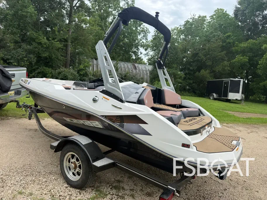 2018 Scarab 165 H.O. - Media 3