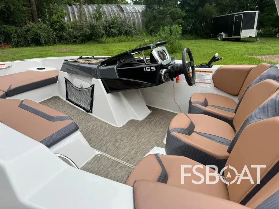 2018 Scarab 165 H.O. - Media 7