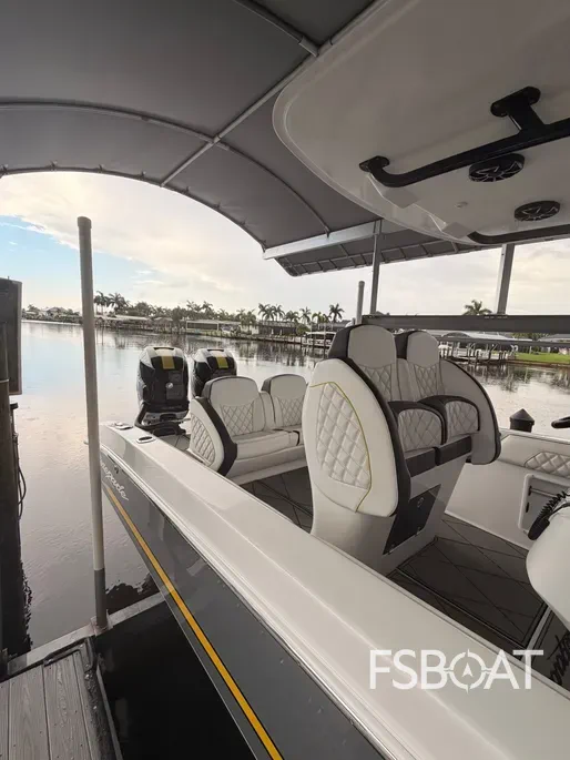 2023 Renegade 32 Ft Renegade - Media 12