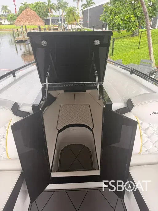 2023 Renegade 32 Ft Renegade - Media 3