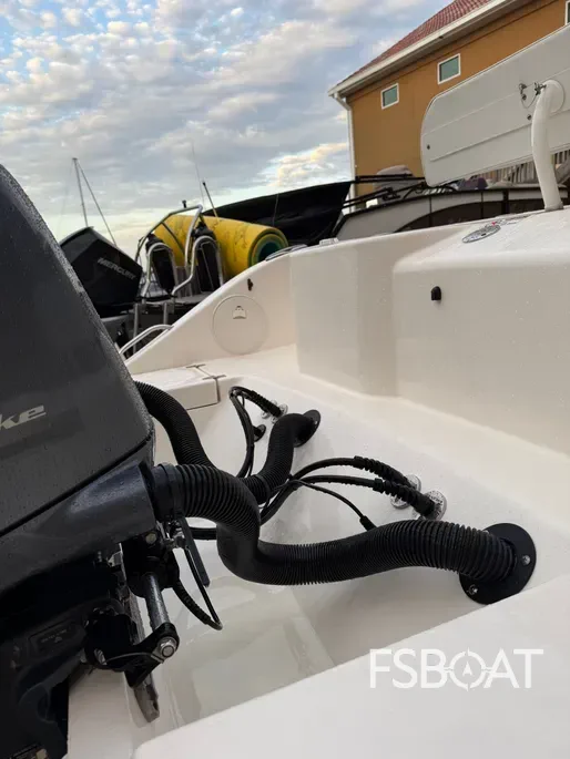 2020 Cobia 262 Center Console - Media 3