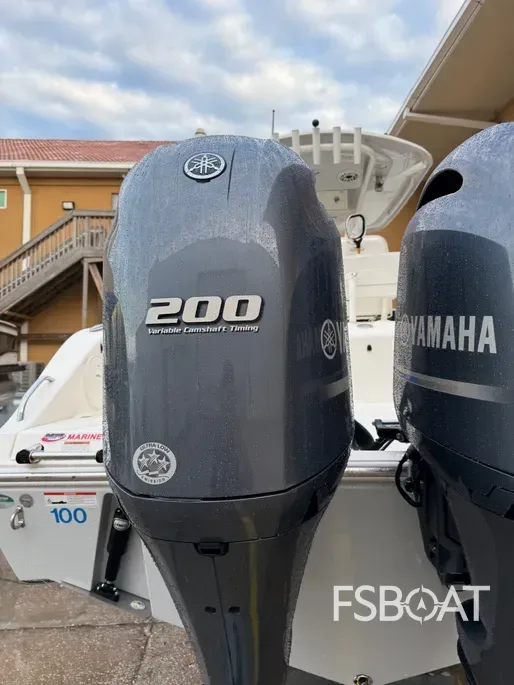 2020 Cobia 262 Center Console - Media 8