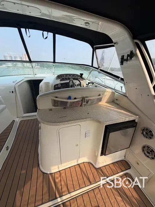 1999 Rinker Fiesta Vee 330 - Media 23