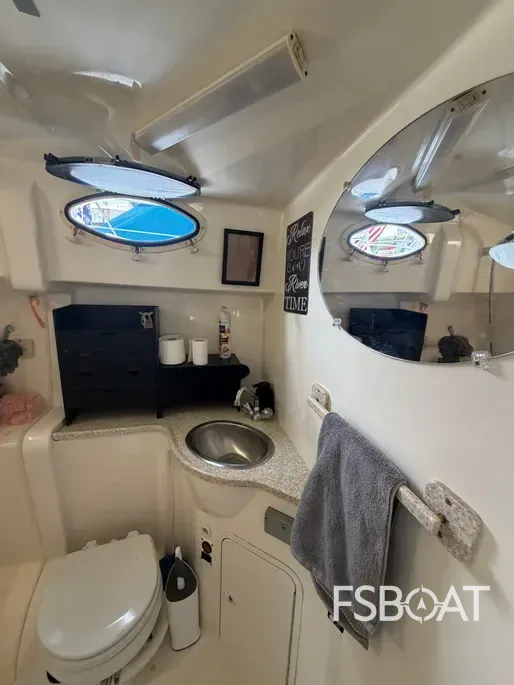1999 Rinker Fiesta Vee 330 - Media 12