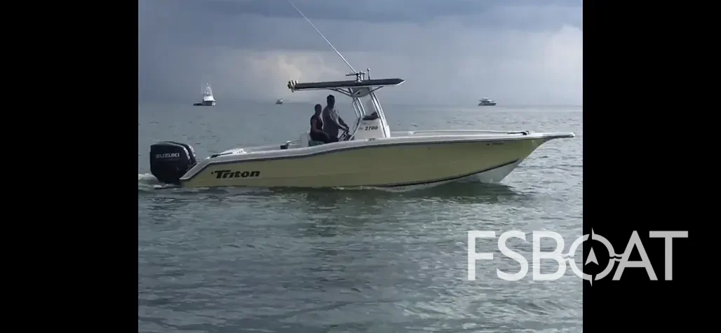 2002 Triton 2700 - Media 9