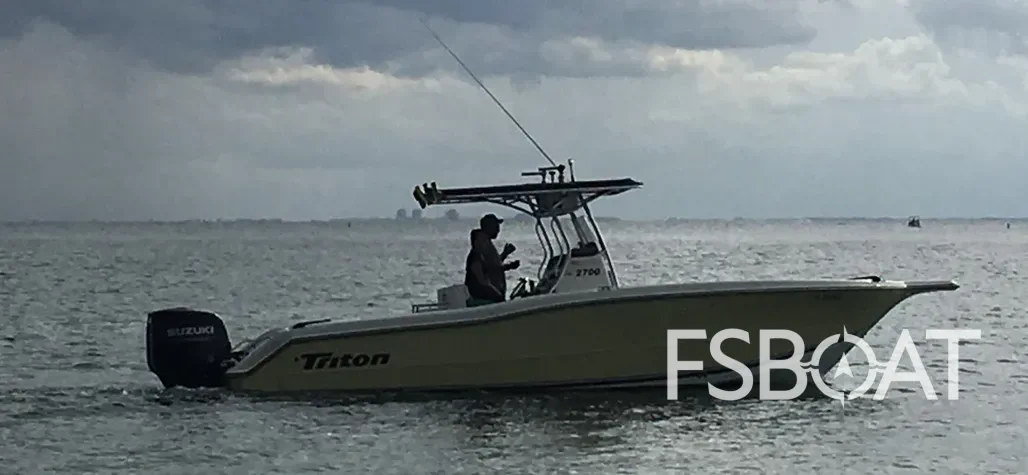 2002 Triton 2700 - Media 10