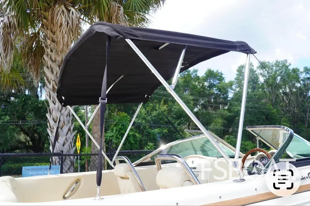 2015 Chris-Craft Launch 22 - Media 18