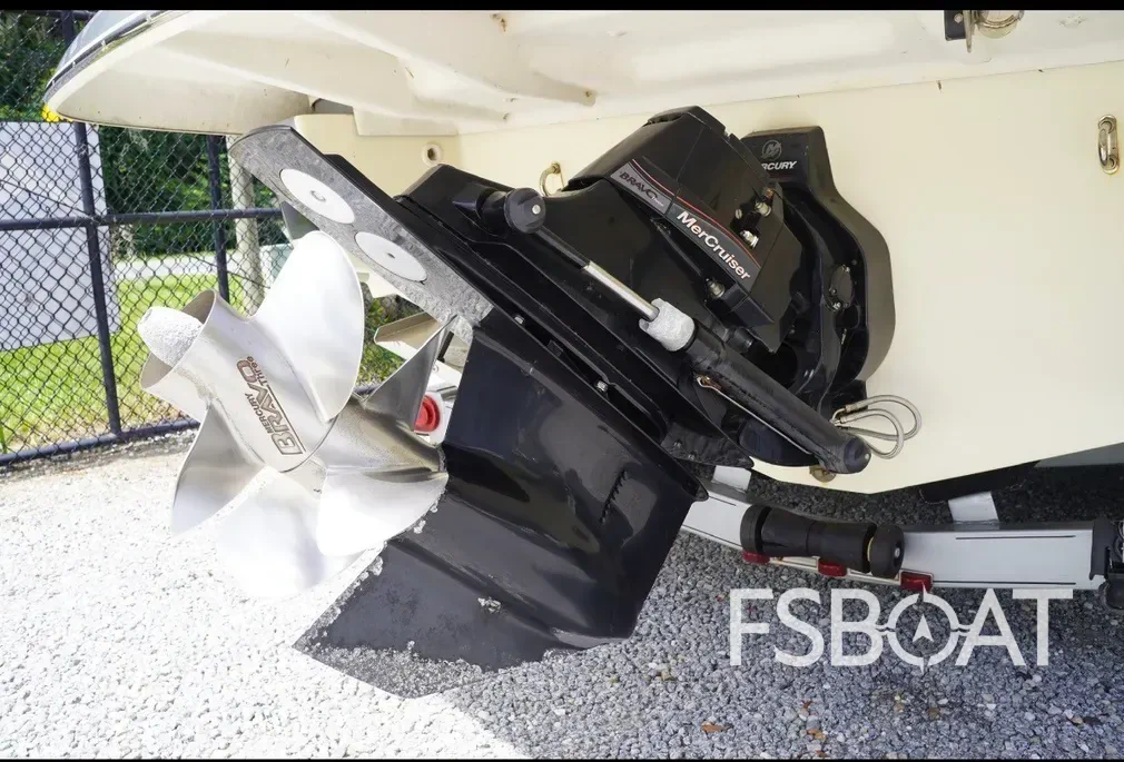 2015 Chris-Craft Launch 22 - Media 5