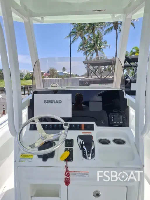 2017 Sea Hunt Ultra 235SE - Media 13
