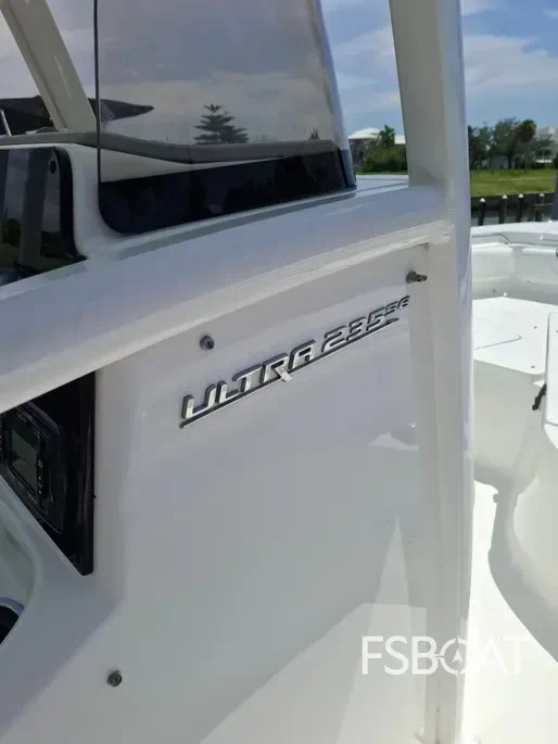 2017 Sea Hunt Ultra 235SE - Media 2