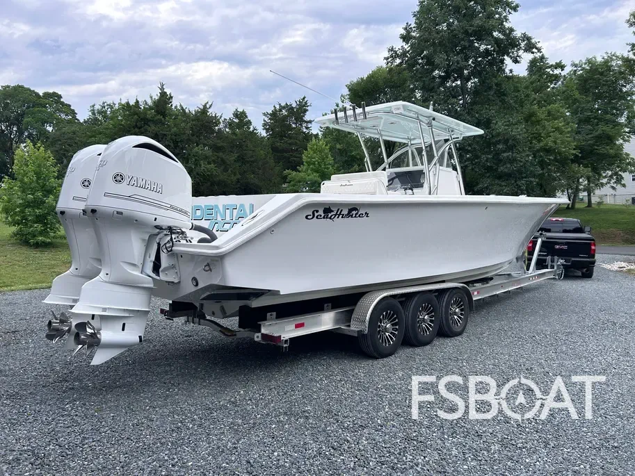 2011 SeaHunter 37T - Media 5