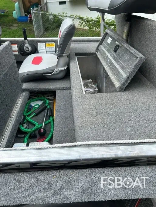 2015 Tracker Pro 160 - Media 10