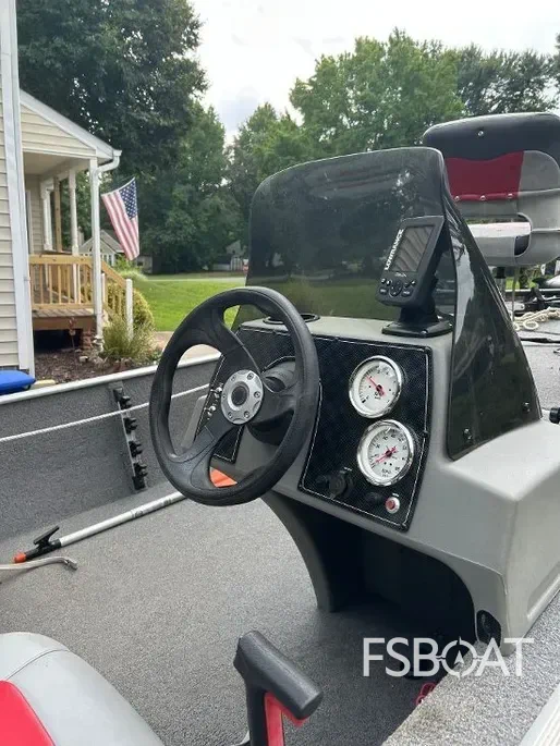 2015 Tracker Pro 160 - Media 5