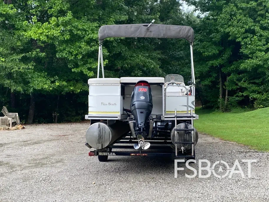 2004 Palm Beach Super 220 LX SE - Media 4
