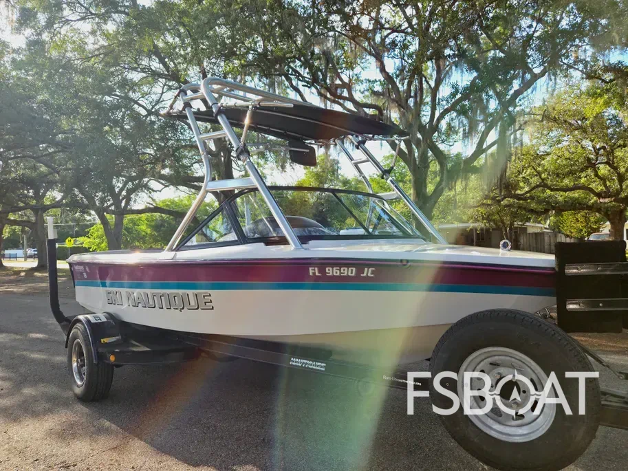 1994 Correct Craft Ski Nautique - Media 2