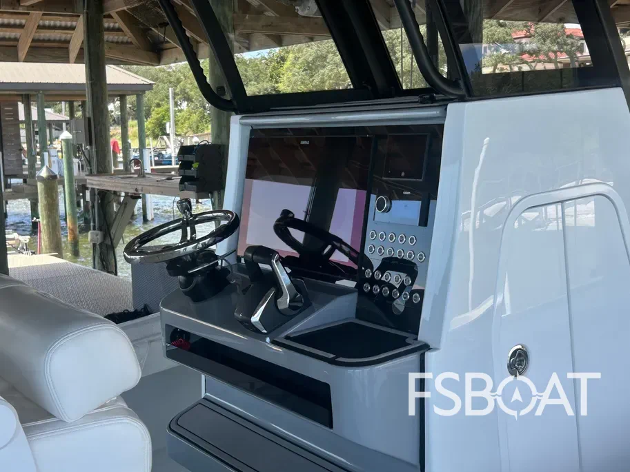 2025 Costa Custom Boats 264HC - Media 11