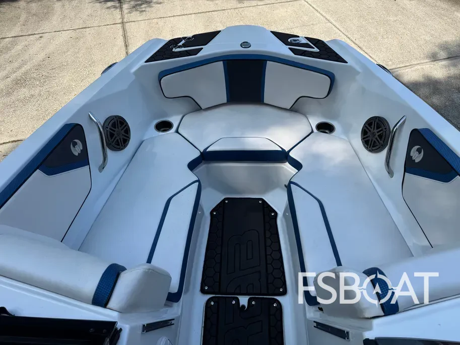 2021 Scarab 215 ID - Media 14