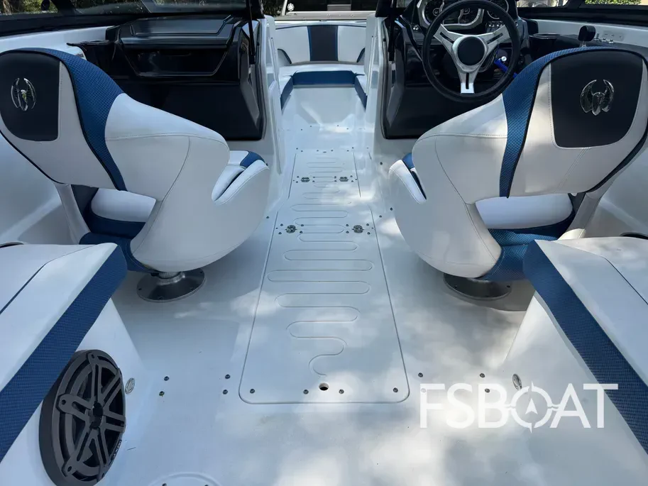 2021 Scarab 215 ID - Media 12
