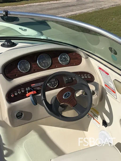 2006 Sea Ray 240 Sundeck - Media 6